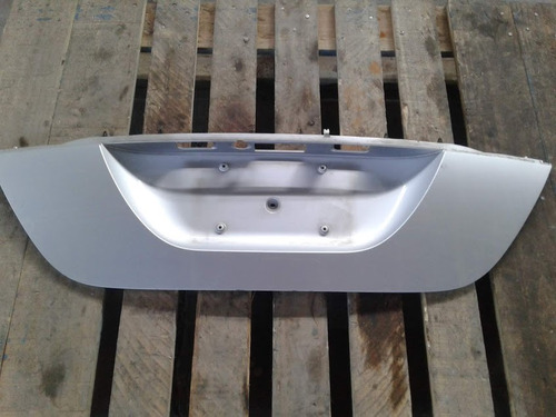 Moldura Luz Porta Placa Cajuela Mercedes Benz Clk 320 00-05