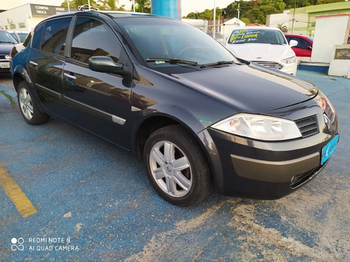 Renault Mégane 2.0 Dynamique Sedan 16v Gasolina 4p