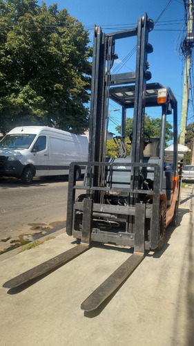 Auto Elevador Clark Toyota 1500kg Naftero 458hs Uso