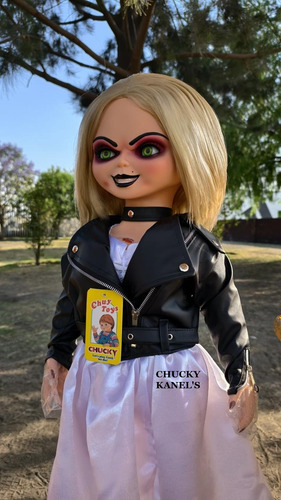 Muñeca Tiffany Novia De Vinil Con Caja Y Sonido De 70 Cm