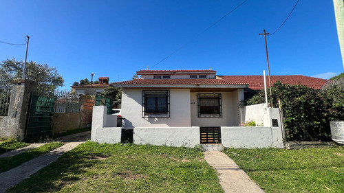 Venta Casa 4 Amb + Depto 2 Amb, Barrio Serena