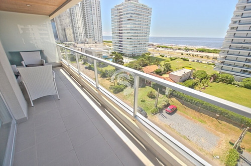 Apartamento En Alquiler Temporada 2 Dormitorios- Ref: 1201