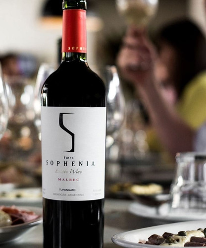 Imagen 2 de 10 de Vino Sophenia Estate Malbec 750ml. - Envíos