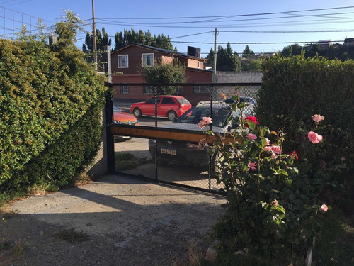 Imagen 4 de 29 de Casa Ideal Empresas - Centro Bariloche