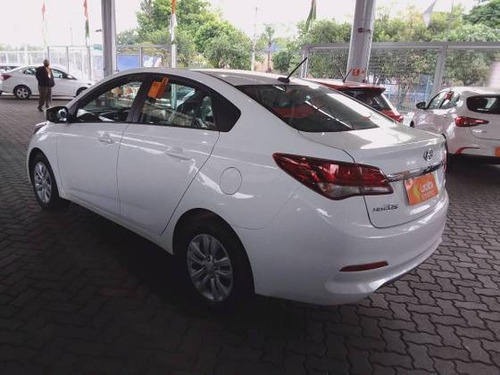 Imagem 6 de 9 de Hyundai Hb20s 1.6 Comfort Plus 16v Flex 4p Automático