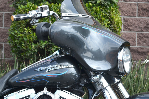 Imagen 10 de 15 de Vendo/cambio Harley Street Glide 1584 Con Accesorios 6 Vel.
