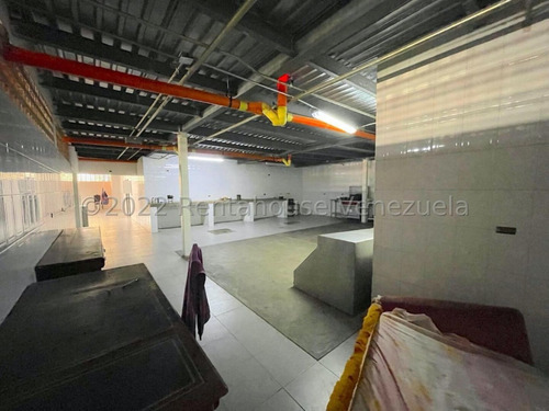 Imagen 22 de 30 de Edificio Comercial En Alquiler, Urb. Altamira