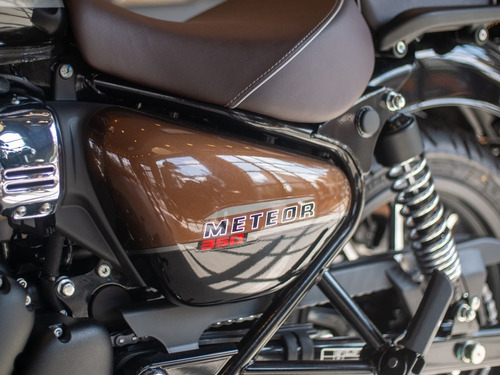 Imagen 14 de 25 de Royal Enfield Meteor 350 Supernova Marrón Reserva Ya