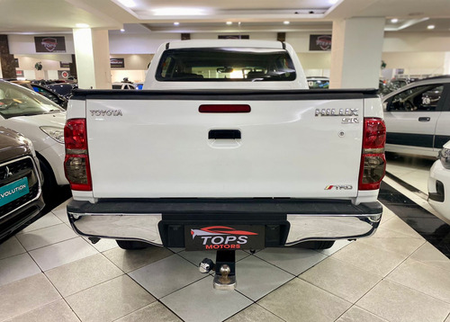 Toyota Hilux 2.5 Cab. Dupla 4x4 4p