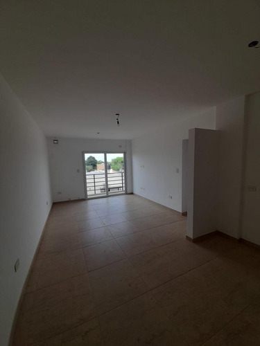 Imagen 25 de 30 de Edificio Comercial - Cañuelas