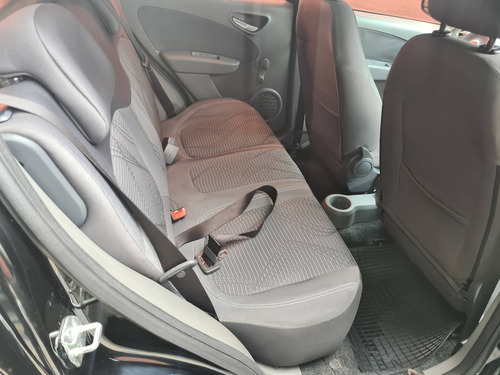Imagem 7 de 9 de Fiat Palio 1.0 Mpi Attractive 8v Flex 4p Manual