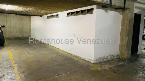 Apto Alquiler Los Naranjos De Las Mercedes. Codigo: 25-18428 Cm