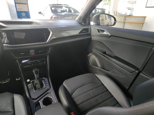 Imagen 12 de 16 de Volkswagen Taos Highline 250 Tsi At My23 0km #17