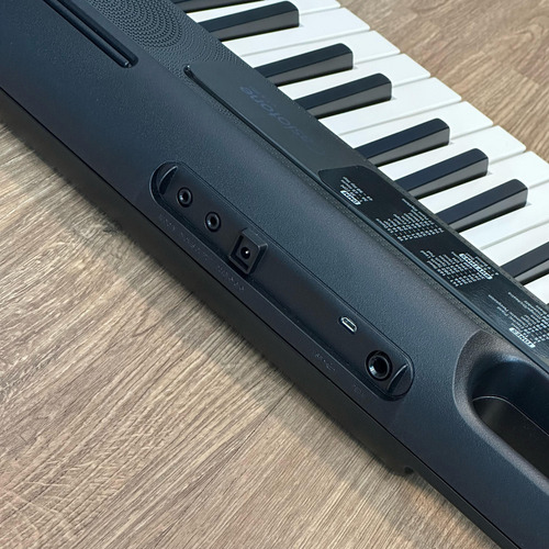 Teclado Musical Casiotone Ct-s300 61 Teclas -maismusika Preto (Usado)
