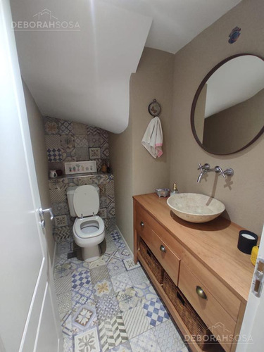 Casa En Venta Con Renta A La Laguna - El Canton