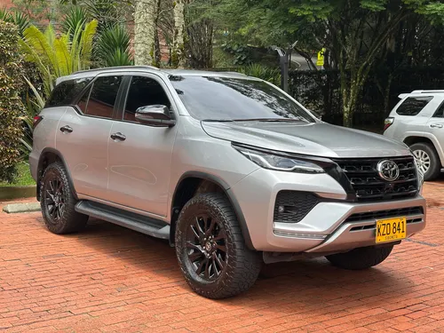 Toyota Fortuner Srv 2.4 Diésel 2022