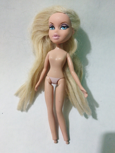 Bratz Barbi Cloe Rubia Cabello Largo 2010