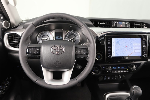 Toyota Hilux 2.8 Cd Srv 177cv 4x4 At
