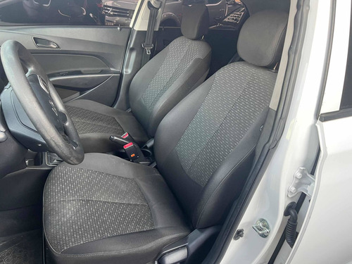 Imagem 13 de 20 de Hyundai Hb20 2017 1.0 Comfort Plus Flex 5p