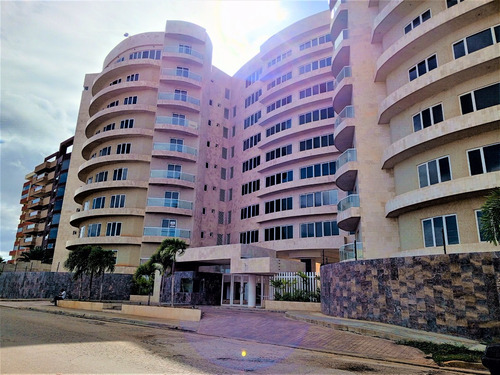 Apartamento En Jorge Coll, En Venta