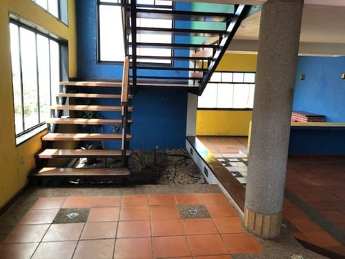 Imagen 7 de 15 de Vendo Hermosa Casa De Montaña, Urbanización El Tibrón, Sector El Paraíso. Alejandra Chávez 0414-2387069