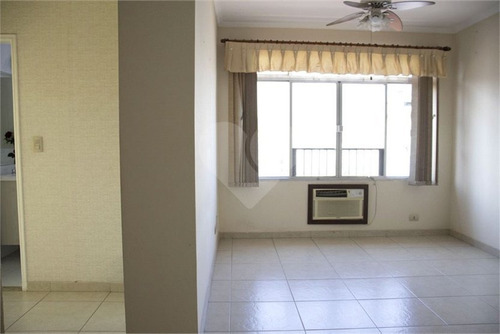 2 Dormitórios, 1 Cozinha Ampla, 1 Vaga, Em Ótima Localização No Melhor De Santos - 271-im559662