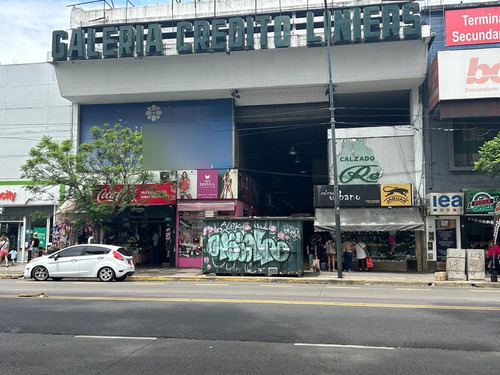 Venta Local En Galería Frente A Estación Liniers