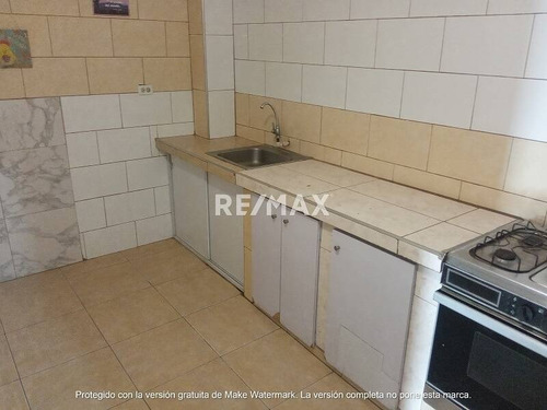Imagen 15 de 20 de Casa Con Potencial Comercial En La Esmeralda. Av. De Alto Trafico. Cód.: 128668. 0414-4841043