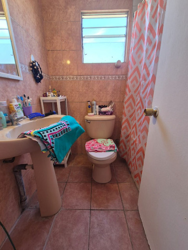 Casa Tres Pisos En Avenida Principal Ciudad Satélite - Maipú