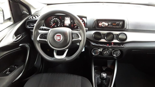 Imagem 3 de 13 de Fiat Argo