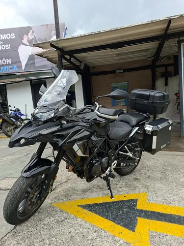 Trk 502 Con Sus Maletas,exploradoras Y Otros Accesorios