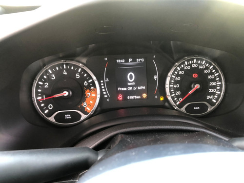 Jeep Renegade 1.8 16V FLEX LONGITUDE 4P AUTOMÁTICO