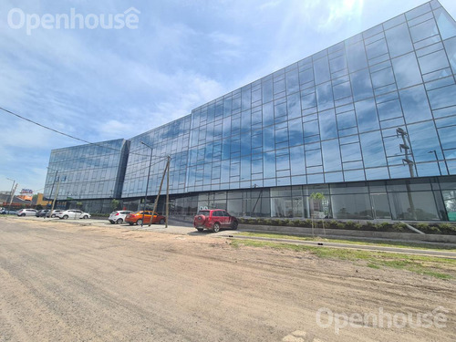 Venta De Oficina Con Renta De 60.34m2 En Meridiano Business Center Con  Cochera