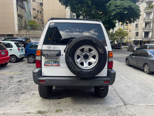 Imagen 4 de 11 de Toyota Meru 2.7
