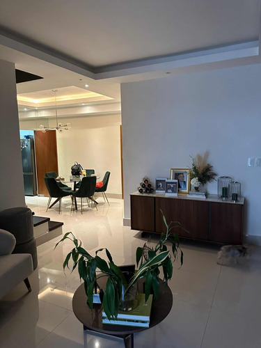 Penthouse En Venta, El Millón