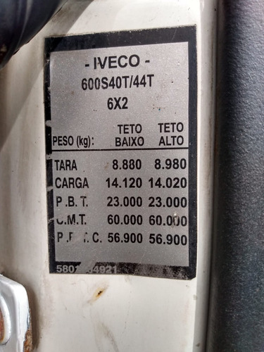 Imagem 14 de 15 de Iveco Stralis 600 6x2 2014 #18629