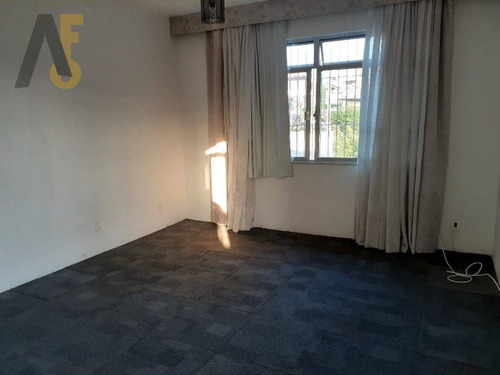 Imagem 10 de 16 de Ótimo Imóvel Comercial Ou Residencial, Muito Bem Localizado!