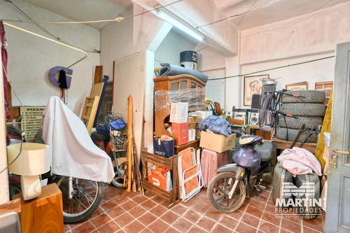 Venta En Block 2 Locales Y 1 Vivienda. Excelente Zona Comercial.