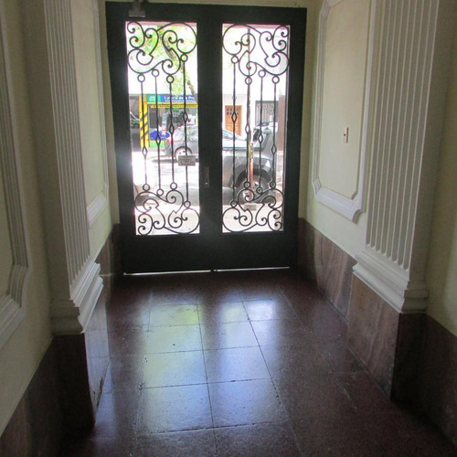 Imagen 2 de 25 de Departamento 2 Dormitorios En Venta- Microcentro