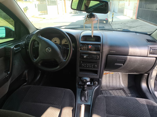 Chevrolet Astra 2.0 Elegance Flex Power Aut. 5p
