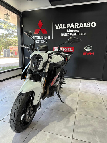 Imagen 2 de 17 de Benelli Tnt 600i