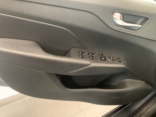 Imagen 15 de 15 de Hyundai Accent Gls 2018
