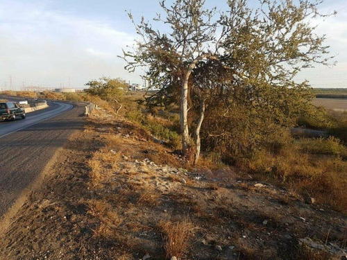 Imagen 2 de 12 de Terreno En Venta La Sirena A Pie De Carretera