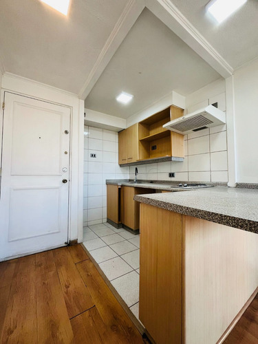 Oportunidad: Se Vende Departamento Metro Santa Ana + Bodega