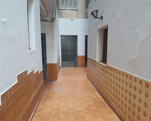 Venta - Departamento 4 Dormitorios 2 Baños - Calle Emilio Olmos
