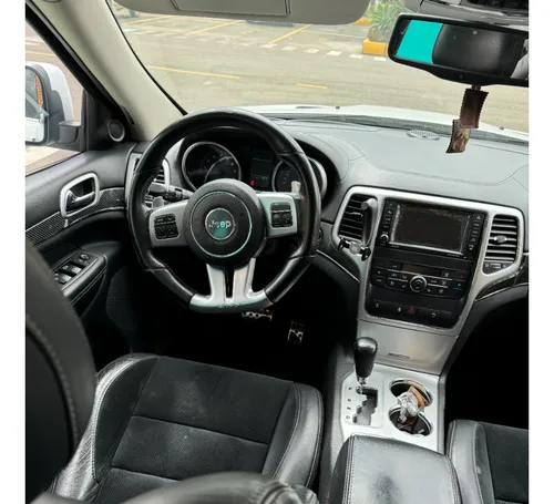 Jeep Grand Cherokee 6.4 Srt8