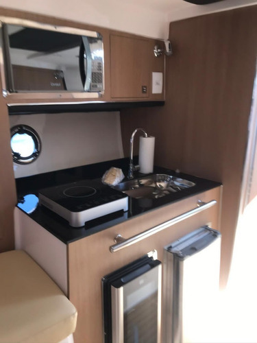Lancha Ventura 350 C/ 2 X Mercuiser 250 Hp Gasolina Ano 2020
