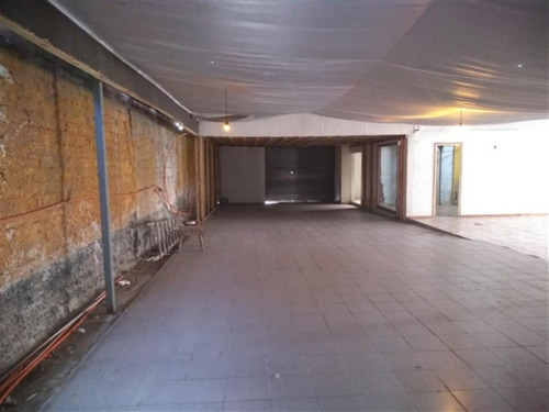 Local Comercial A Pasos Del Centro De La Ciudad