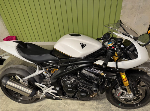 Speed Triple 1200rr / A Re Estrenar / Accesorios