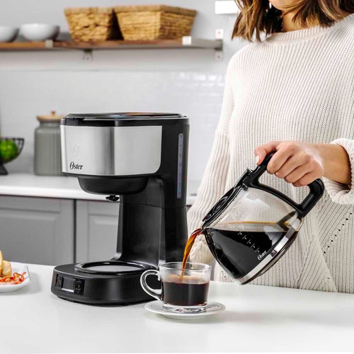 Cafetera Oster Bvstdc10ss Automática Plateada De Filtro 220v